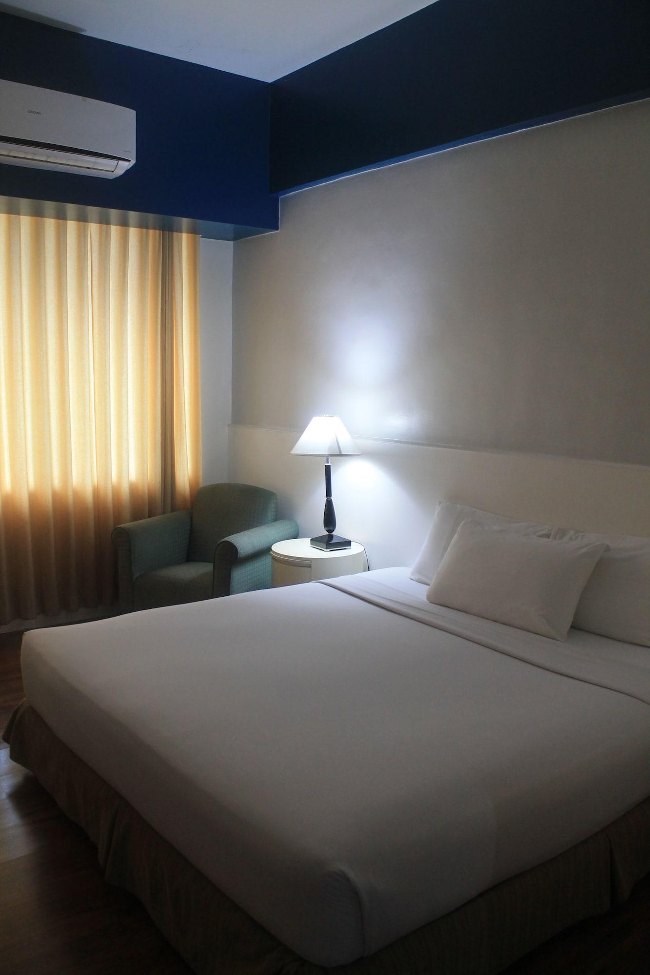 Pearl Manila Hotel Екстериор снимка