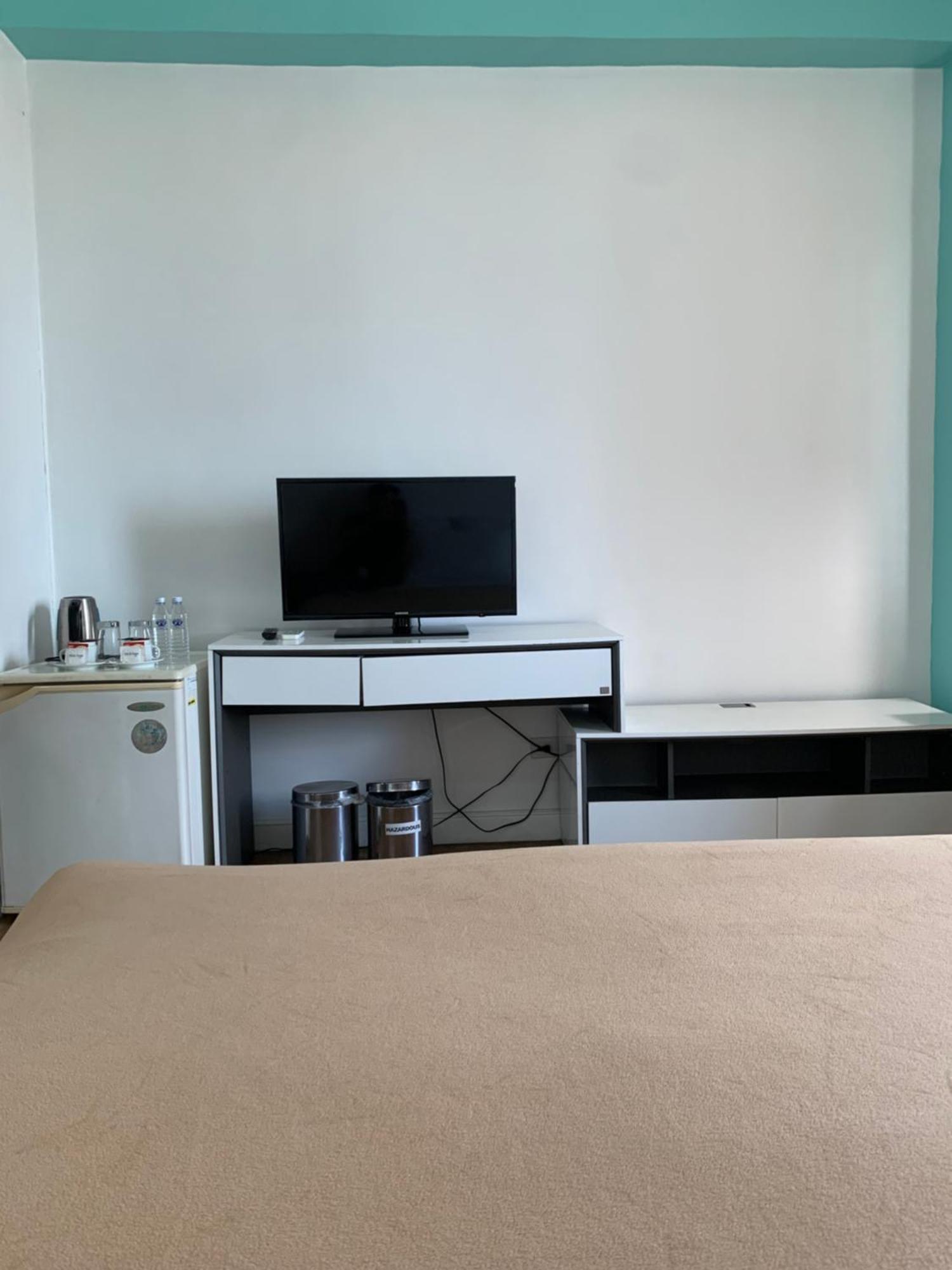 Pearl Manila Hotel Екстериор снимка