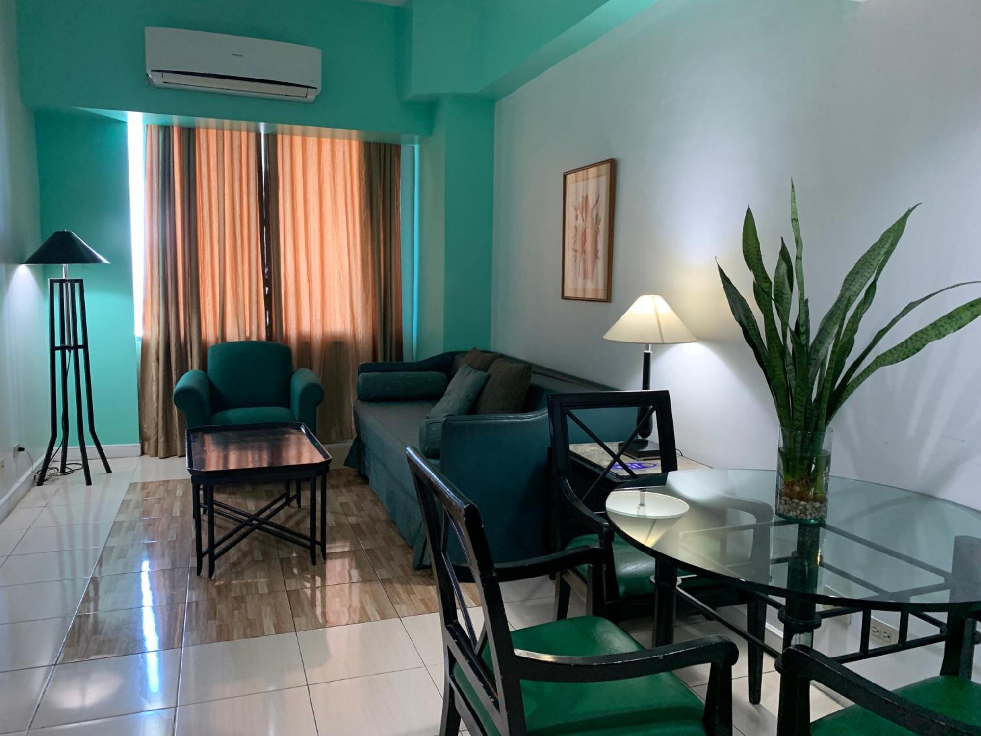 Pearl Manila Hotel Екстериор снимка
