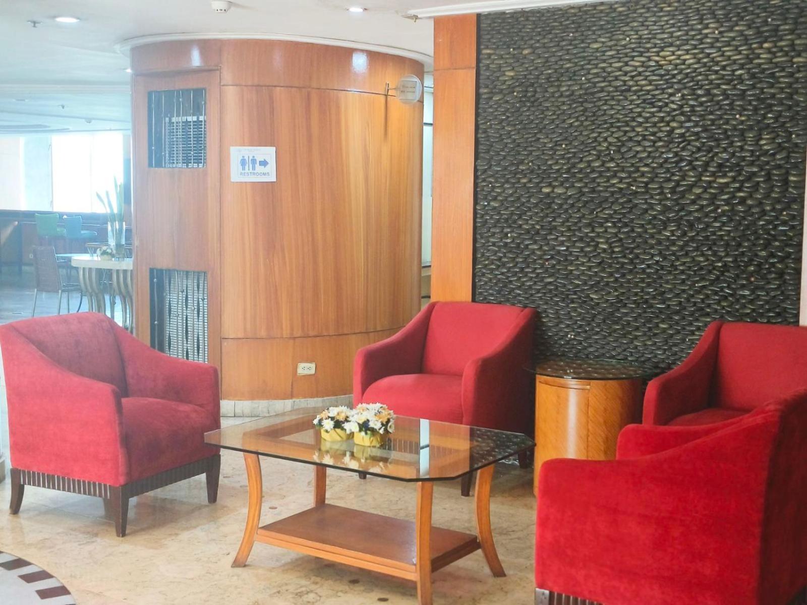Pearl Manila Hotel Екстериор снимка