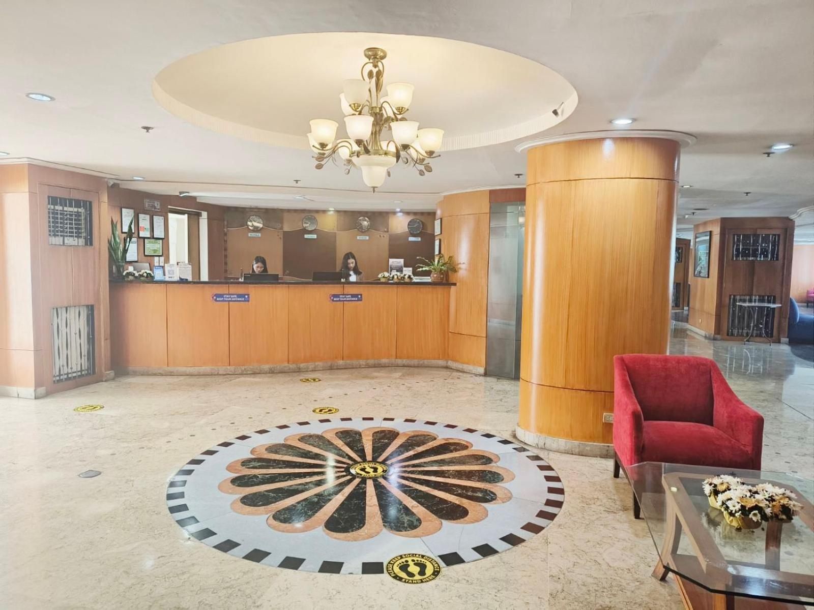 Pearl Manila Hotel Екстериор снимка