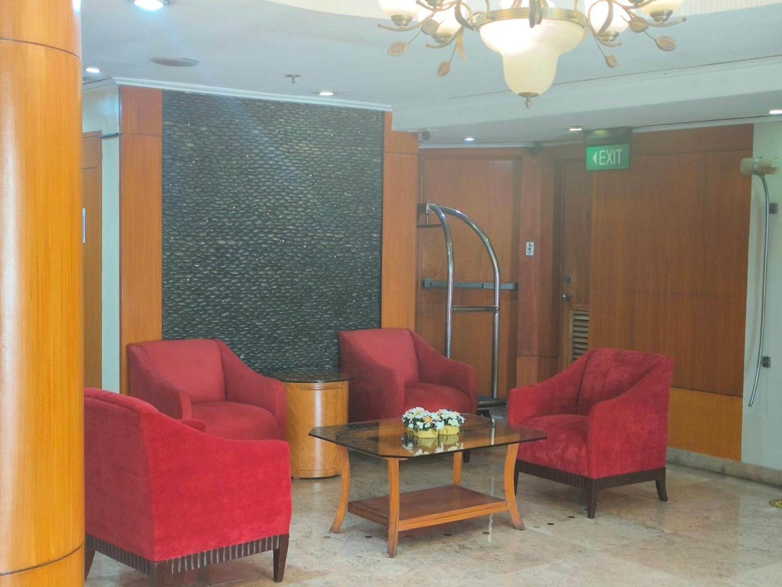 Pearl Manila Hotel Екстериор снимка