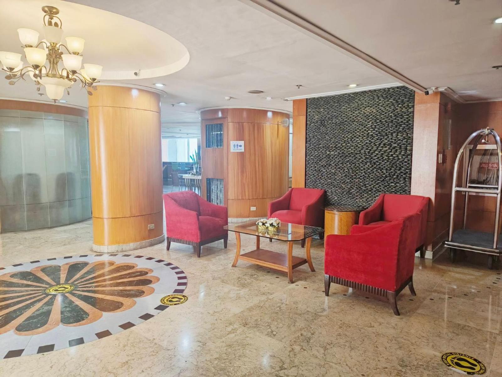 Pearl Manila Hotel Екстериор снимка