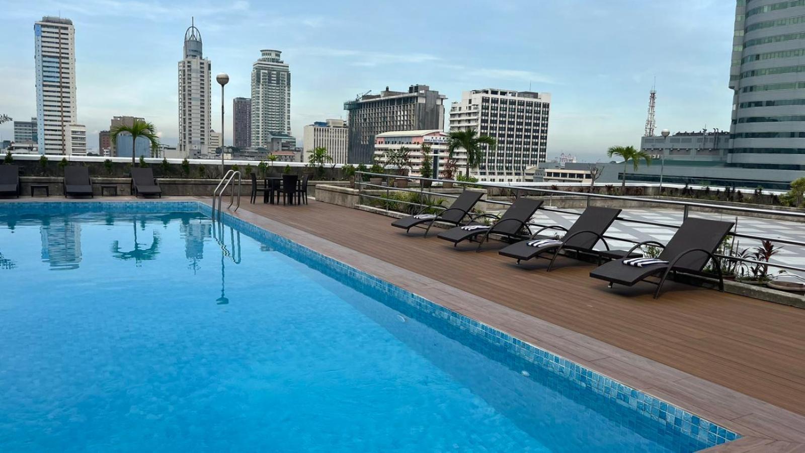 Pearl Manila Hotel Екстериор снимка
