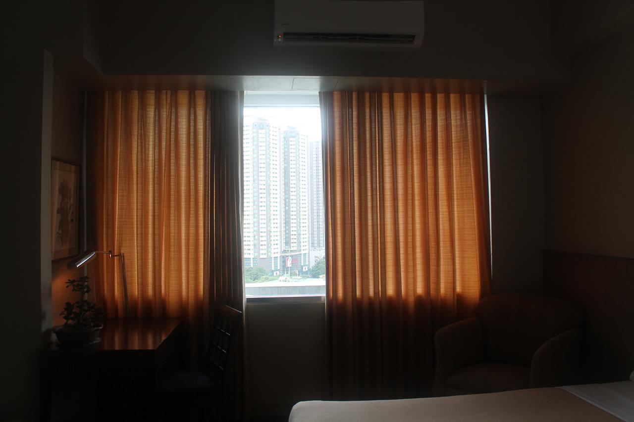 Pearl Manila Hotel Екстериор снимка