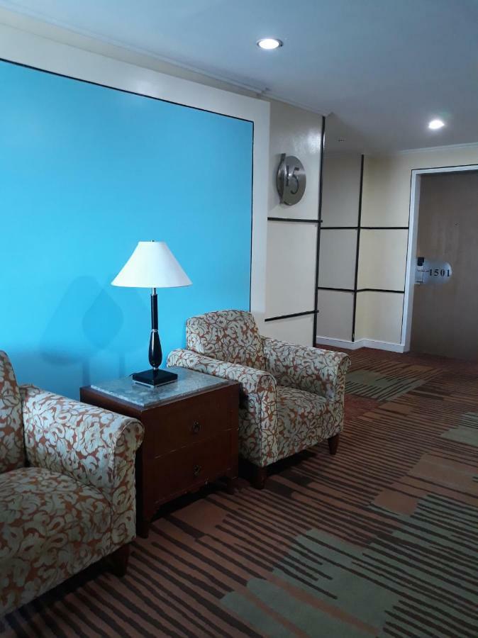 Pearl Manila Hotel Екстериор снимка